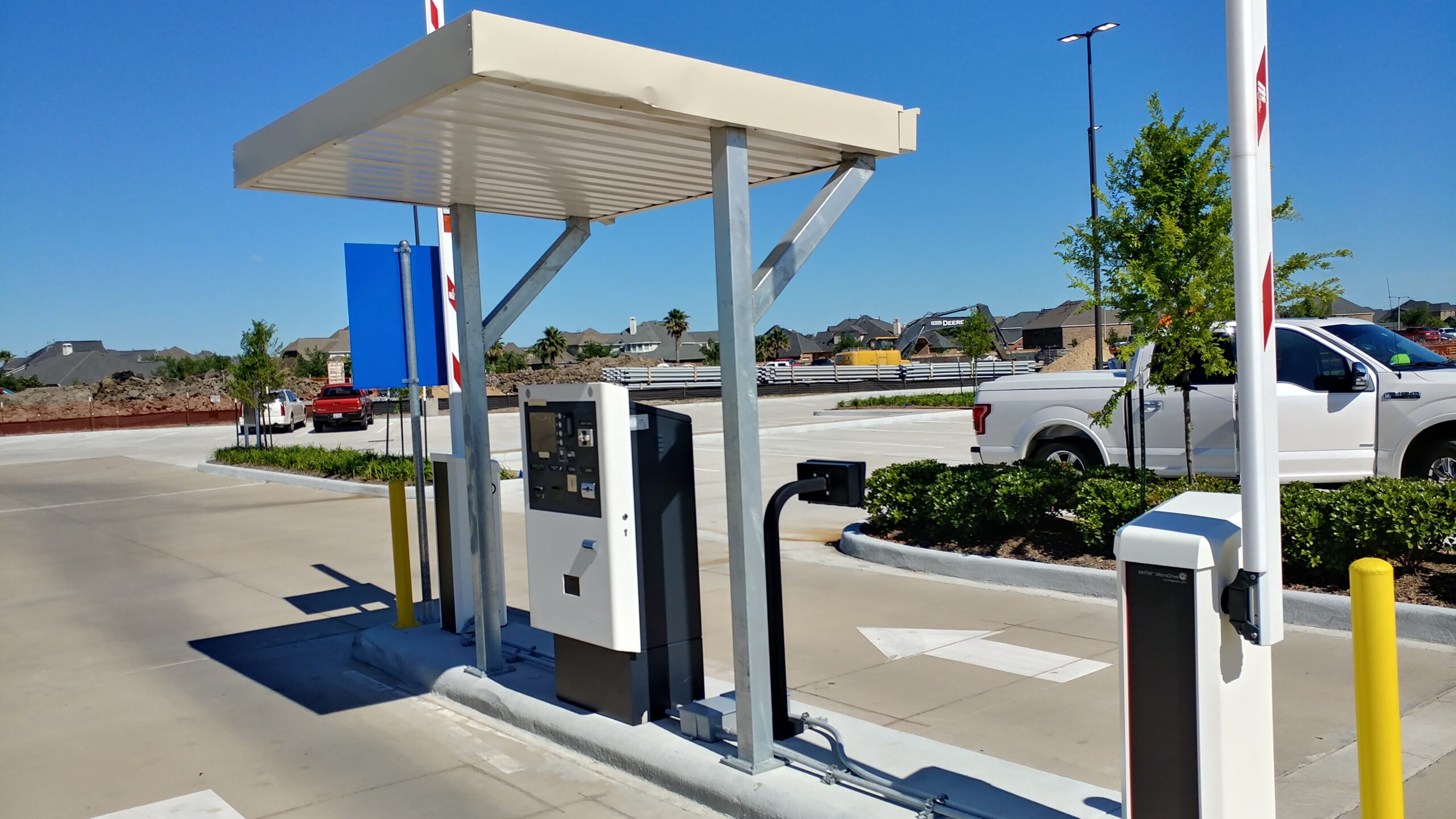 KC Current on X: Parking info for Monday 🚙 - limited parking - NO parking at Legends Outlets - cashless payment - prepay is available ➡️ / X
